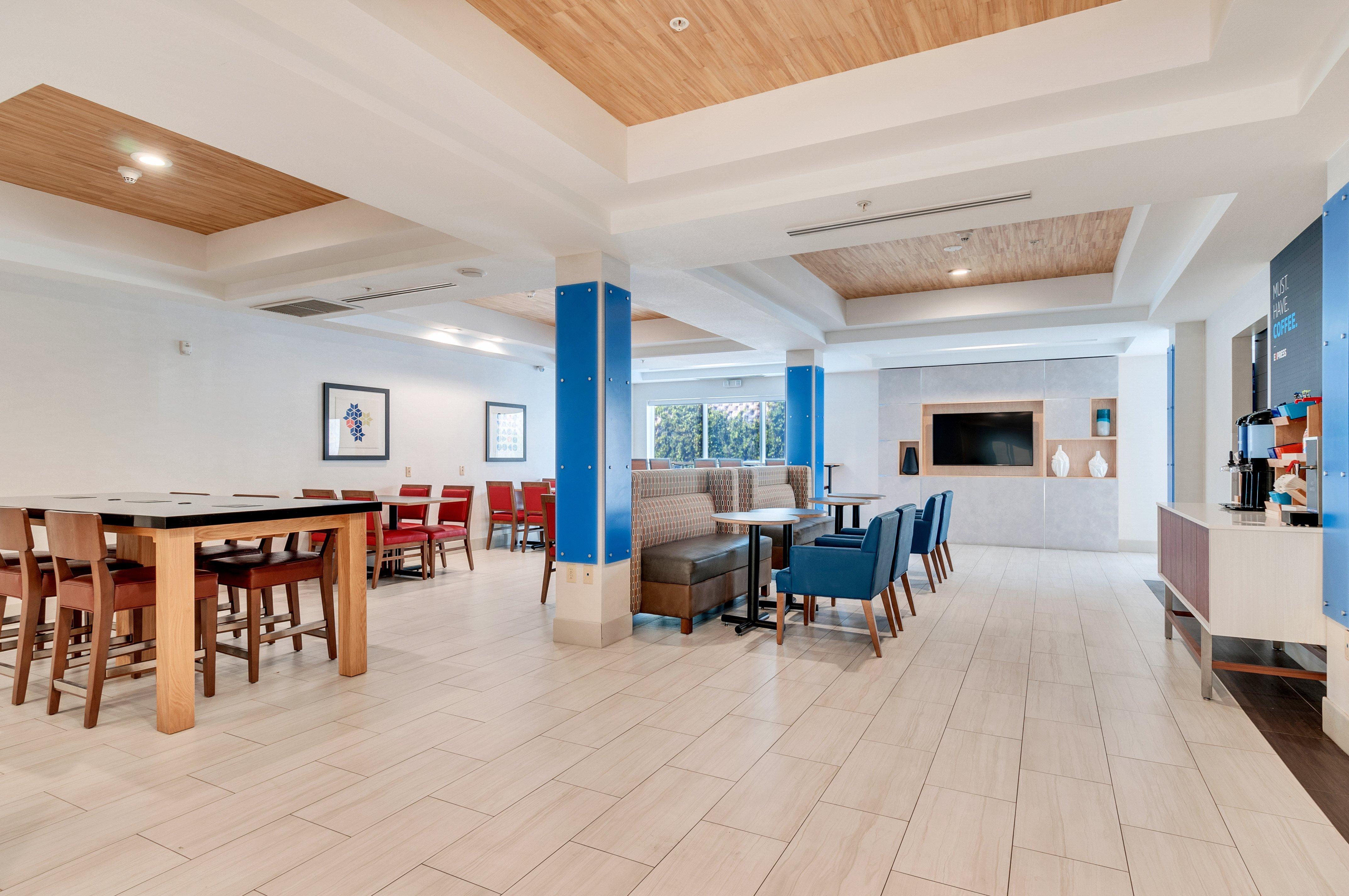 Holiday Inn Express Hotel & Suites Lake Elsinore By Ihg Zewnętrze zdjęcie
