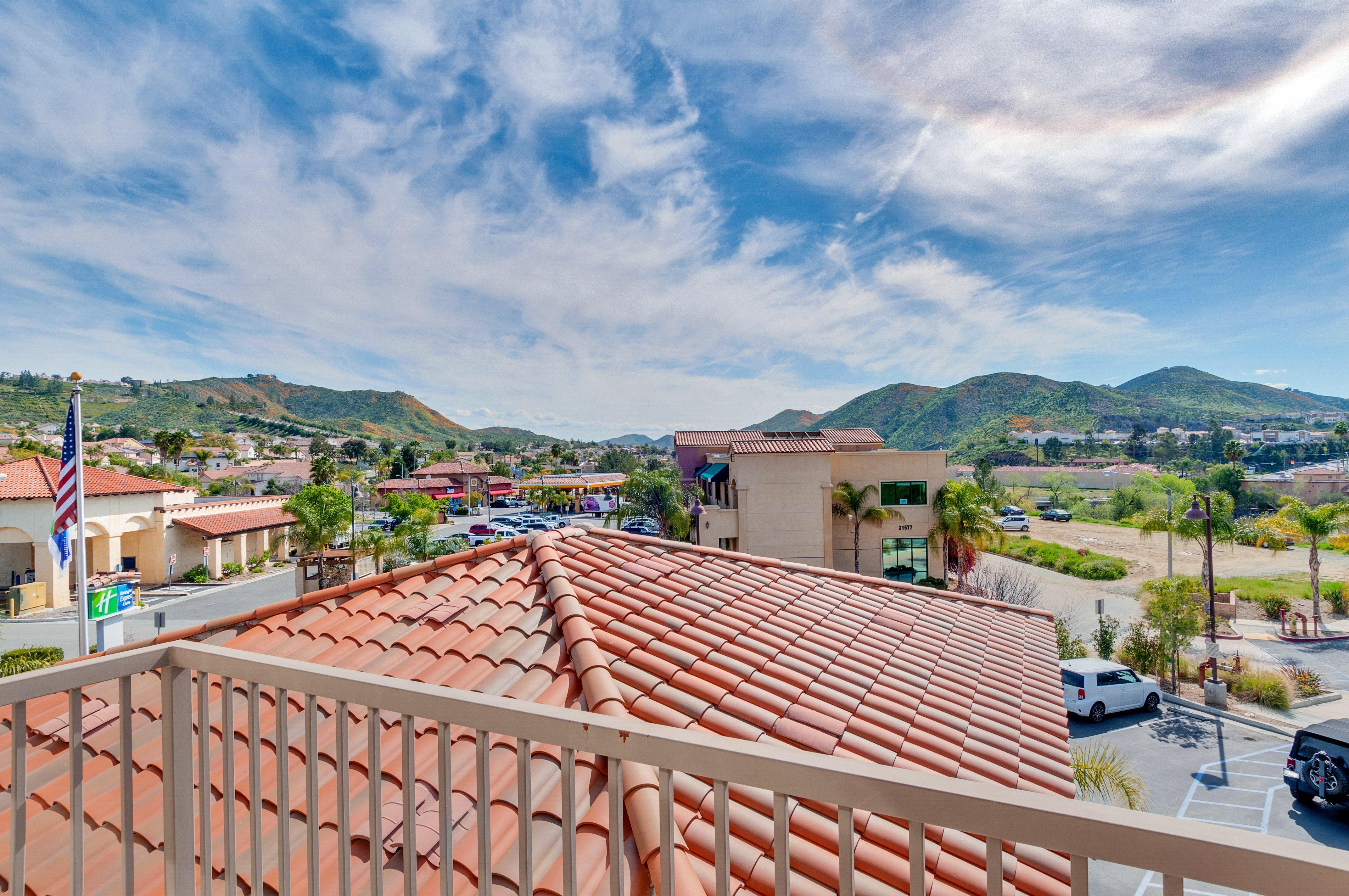 Holiday Inn Express Hotel & Suites Lake Elsinore By Ihg Zewnętrze zdjęcie